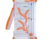 fiskars-trymer-gilotyna-obcinarka-papieru-a4-9893