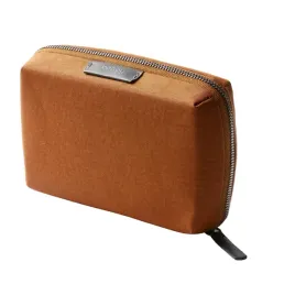 bellroy-tech-kit-compact-organizer-na-akcesoria-elektronike-pokrowiec-etui