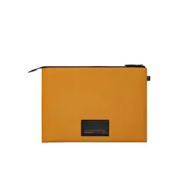native-union-w-f-a-sleeve-stylowe-etui-ochronne-laptop-macbook-14-kraft