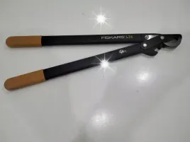 fiskars-sekator-nozycowy-ogrodowy-do-sychych-galezi-dwureczny-l74-m-38mm