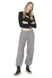 trendyol-spodnie-damskie-szare-baggy-z-obciaganymi-nogawkami-40-5ea
