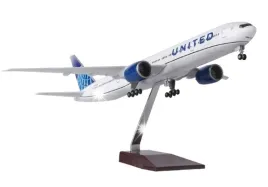 model-samolotu-boeing-777-united-airlines-kolekcjonerska-replika-47cm-1-157