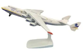 model-samolotu-an225-antonov-kolekcjonerska-replika-20cm-1-400