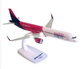model-samolotu-wizz-air-airbus-a321-kolekcjonerska-replika-22cm-1-200
