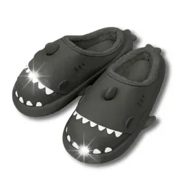 kapcie-domowe-pluszowe-ocieplane-rekiny-laczki-shark-38-39