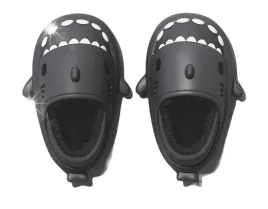 kapcie-domowe-pluszowe-rekiny-ocieplane-laczki-shark-44-45-czarne