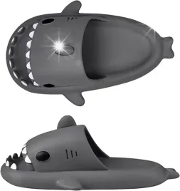 grube-klapki-na-basen-rekiny-antyposlizgowe-kapcie-shark-czarne-black-42-43