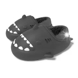 kapcie-rekiny-dzieciece-ocieplane-laczki-cieple-shark-27-28