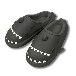 kapcie-domowe-pluszowe-rekiny-ocieplane-laczki-shark-40-41