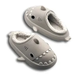 kapcie-domowe-pluszowe-rekiny-ocieplane-laczki-shark-40-41