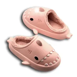 kapcie-domowe-pluszowe-ocieplane-rekiny-laczki-shark-38-39