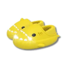 kapcie-rekiny-dzieciece-ocieplane-laczki-cieple-shark-31-32