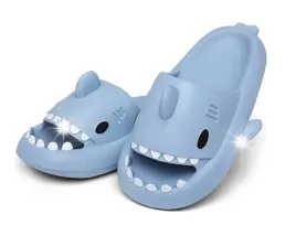 grube-klapki-na-basen-rekiny-antyposlizgowe-kapcie-shark-niebieskie-33-34