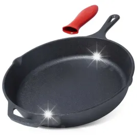 patelnia-zeliwna-z-silikonowa-nakladka-na-indukcje-cast-line-30-cm-vilde