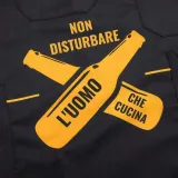 fartuszek-dla-gotujacego-faceta-it