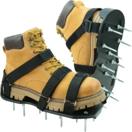 aerator-wertkulator-na-buty-do-trawnikow-napowietrzania-trawy-duze-kolce