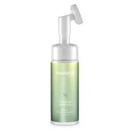 pianka-do-mycia-twarzy-z-wakrota-azjatycka-feedskin-150-ml