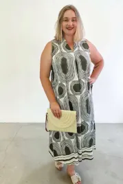 zwiewna-letnia-sukienka-maxi-we-wzory-z-kieszeniami-oliwkowa-uni