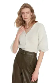 trendyol-bialy-sweter-damski-krotki-z-guzikami-i-rekawem-3-4-s-5ea-s-5-a