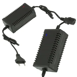 ladowarka-do-elektryczny-opryskiwacz-akumulatorowy