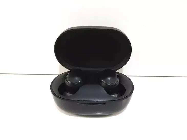 sluchawki-bezprzewodowe-xiaomi-mi-true-wireless-basic-glebokosc-produktu-1-64-cm