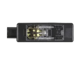 lampka-tablicy-rejestracyjnej-peugeot-307-3008-508