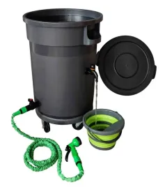 beczka-plastikowa-220l-z-kolkami-2w1-do-wody-deszczowej-i-segregacji-smieci