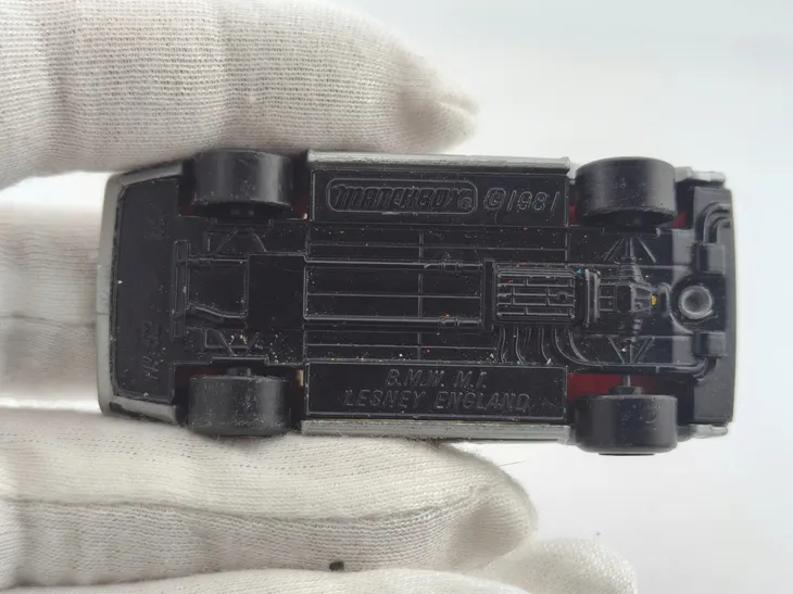 matchbox-bmw-m1-marka-matchbox