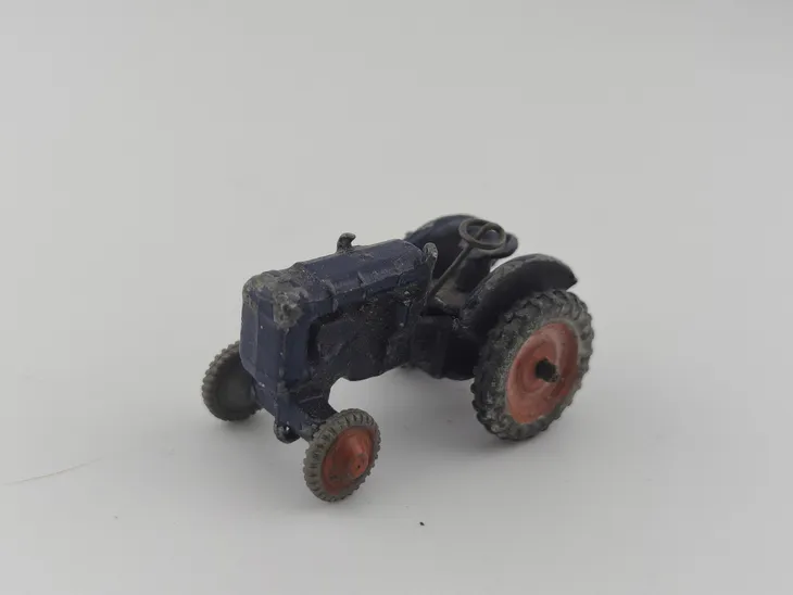 no-name-britains-fordson-tractor