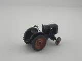 no-name-britains-fordson-tractor-stan-nowy