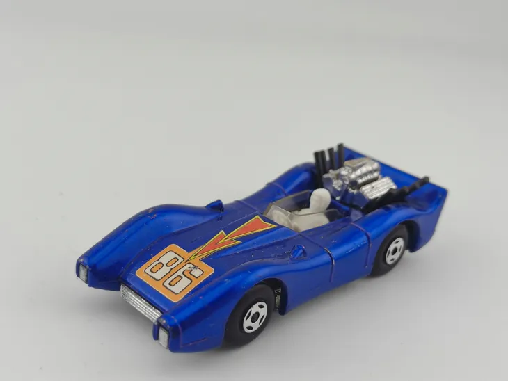 matchbox-blue-shark