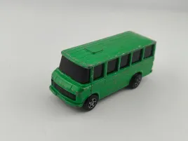 corgi-mercedes-benz-bus