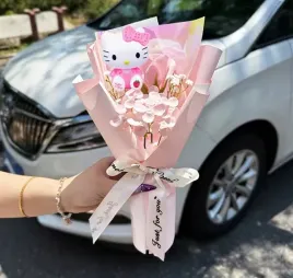 bukiet-hello-kitty-sztuczne-kwiaty-prezent-na-walentynki-dla-niej