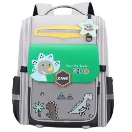 plecak-szkolny-z-dinozaurami-pas-piersiowy-szary-zielony-21l-39cm