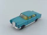 husky-mercedes-220