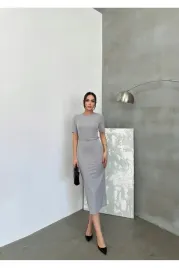 elegancka-szara-sukienka-midi-z-krotkim-rekawem-i-paskiem-s-5ia