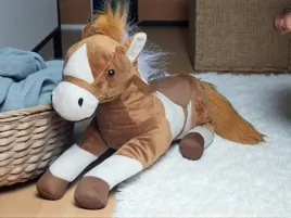 pluszowy-konik-maskotka-przytulanka-lezacy-50cm-prezent-dla-dzieci-pluszak