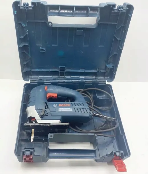 bosch-wyrzynarka-710w-gst8000-e