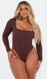 prettylittlething-body-damskie-brazowe-36-ekl