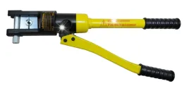 zaciskarka-do-tulejek-praska-18t-do-kabli-szesciokatna-hydrauliczna-walizka