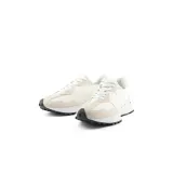 w3271uo-marka-new-balance