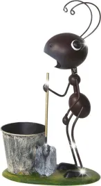 dekoracja-ogrodowa-figurka-mrowka-doniczka-metalowy-do-ogrodu-25x14x44-cm