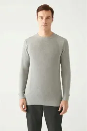 sweter-meski-szary-z-okraglym-dekoltem-z-dzianiny-m-5ga