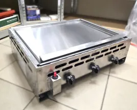 przenosny-grill-stolowy-gazowy-z-3-palnikami