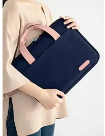 piekna-torba-etui-na-laptopa-z-przekatna-ekranu-14-156-granatowo-rozowa