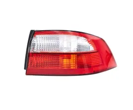 lampa-tyl-do-renault-laguna-2001-2005-820002474-prawa