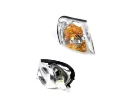 kierunkowskaz-do-mitsubishi-space-star-1998-2001-mr416900-prawa-bialy