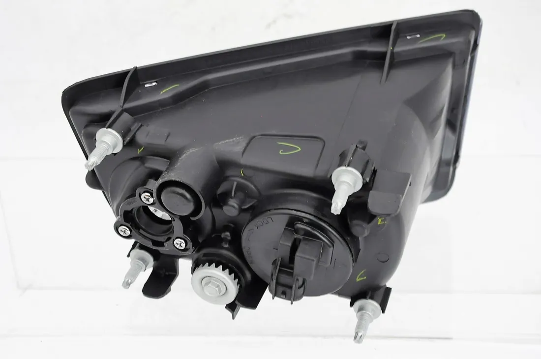 isuzu-d-max-2012-halogen-lewy-depo-stan-nowy
