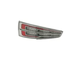 lampa-tyl-do-audi-q3-8u-2015-2018-8u0052101-lewa-czerwona-srebrny