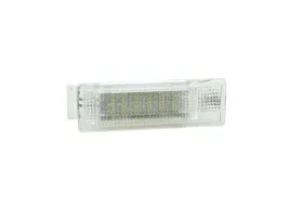 lampka-bagaznika-altea-passat-b6-tiguan-golf-v-led